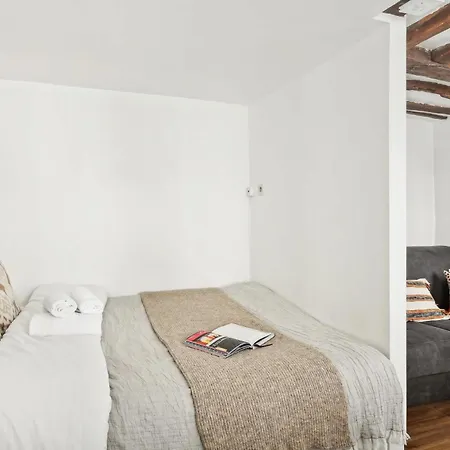 Bnbnova - Le Marais & Francs Bourgeois Apartment *